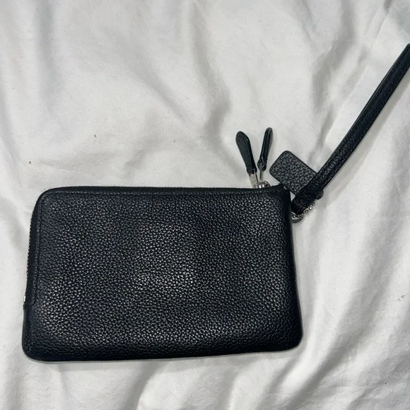 Coach wristlet - Picture 5 of 8